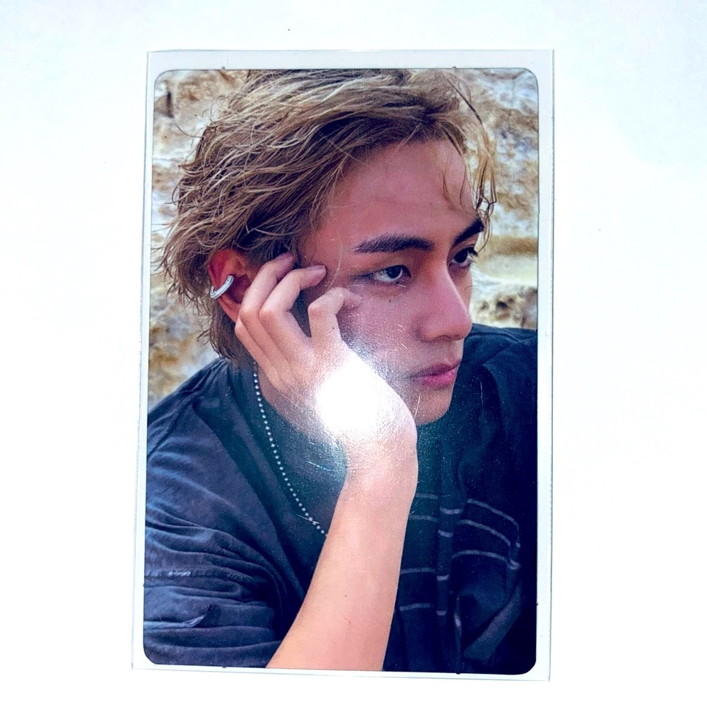 V (BTS) layover Album PC